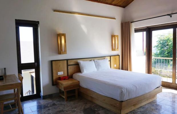 Ba Khan Village Resort's Deluxe room